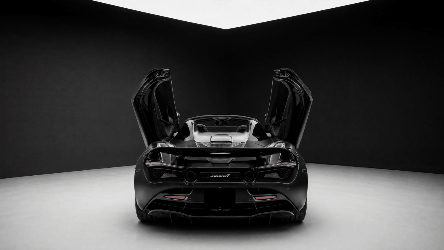 McLaren 720S Spider Convertible rental in Miami