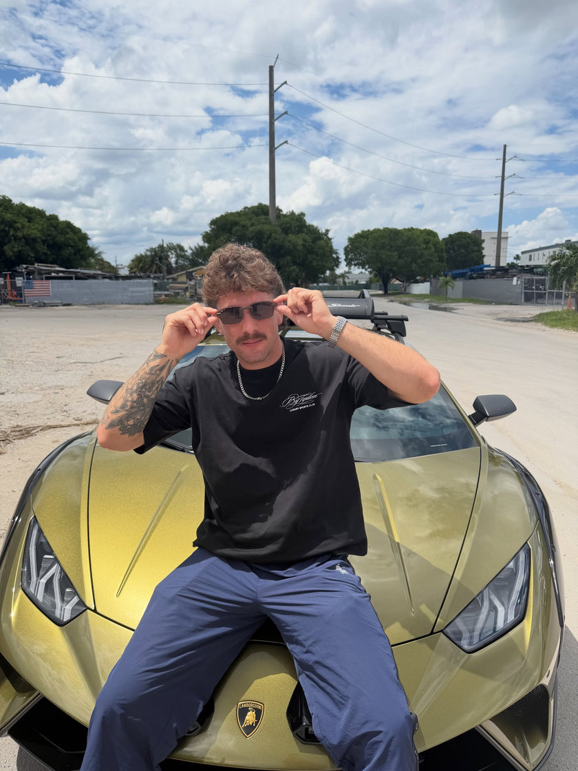 @quillansalkilld with the Lamborghini.