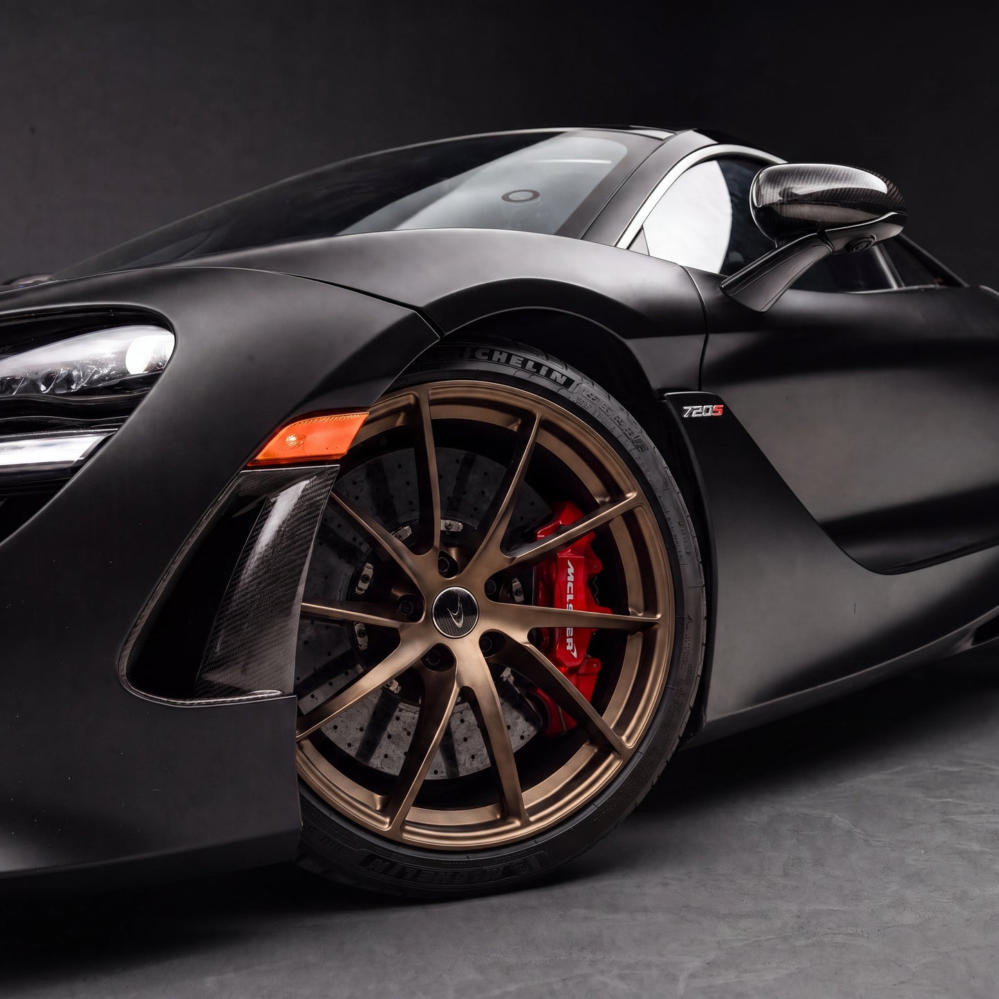 McLaren 720S Spider Convertible | black backdrop | view 08 | source hf_20260513_210109_7ff6bf6c-bc96-4141-9bab-821f6fd09a1e - 1x1.png