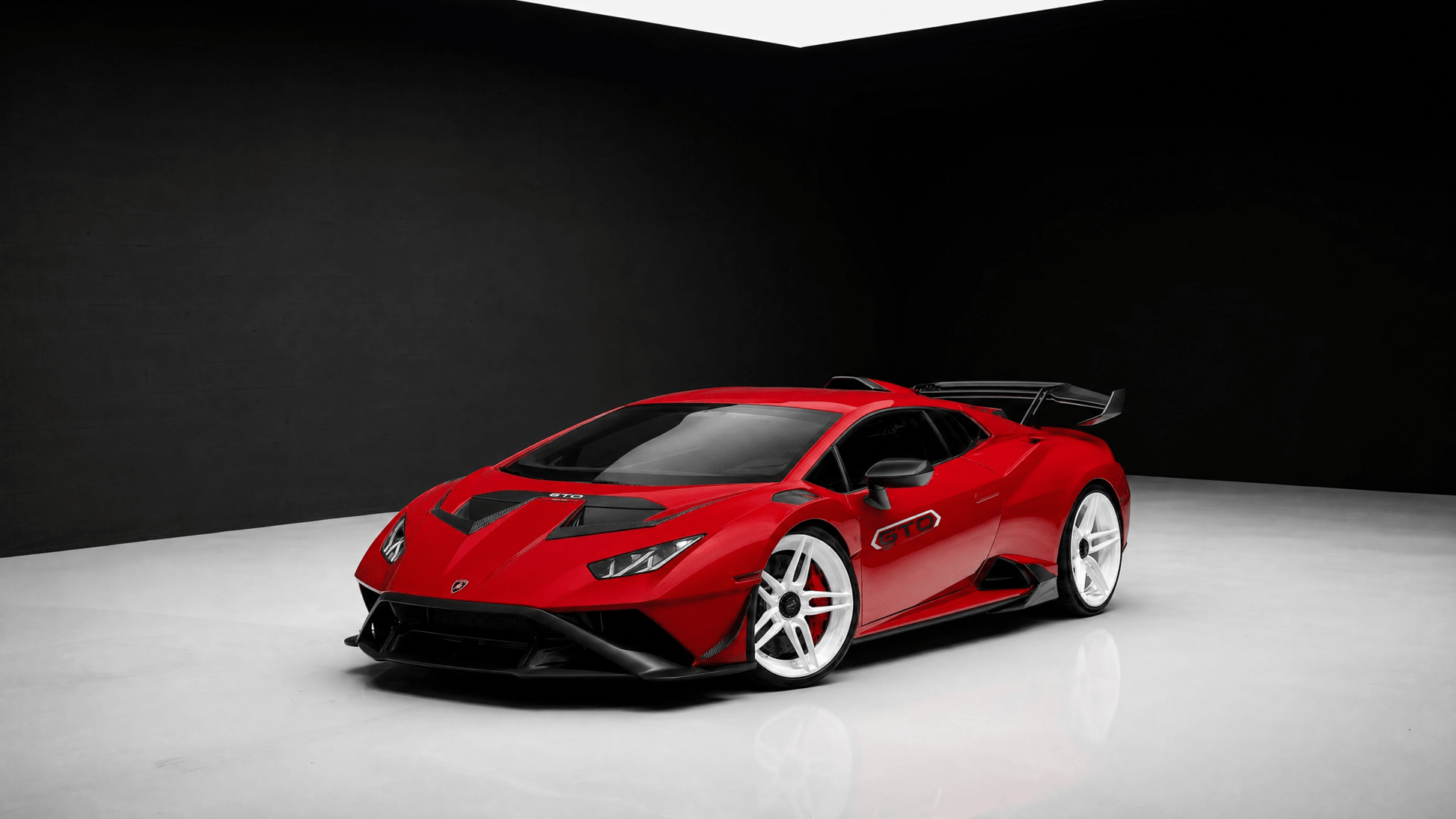 Lamborghini Huracan STO - Ark Exotics