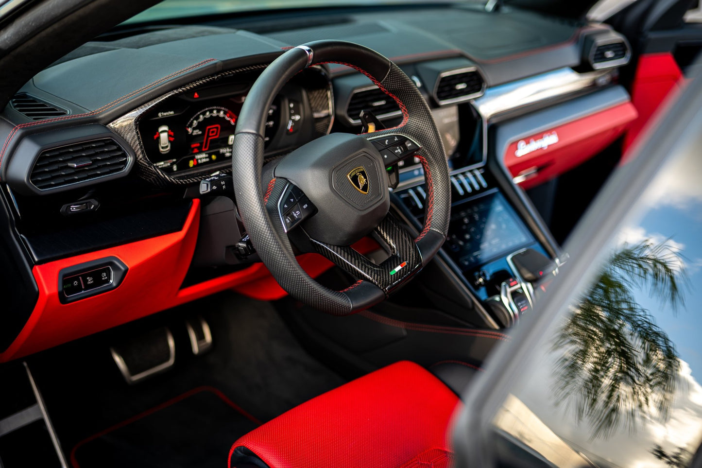 Lamborghini Urus - Ark Exotics