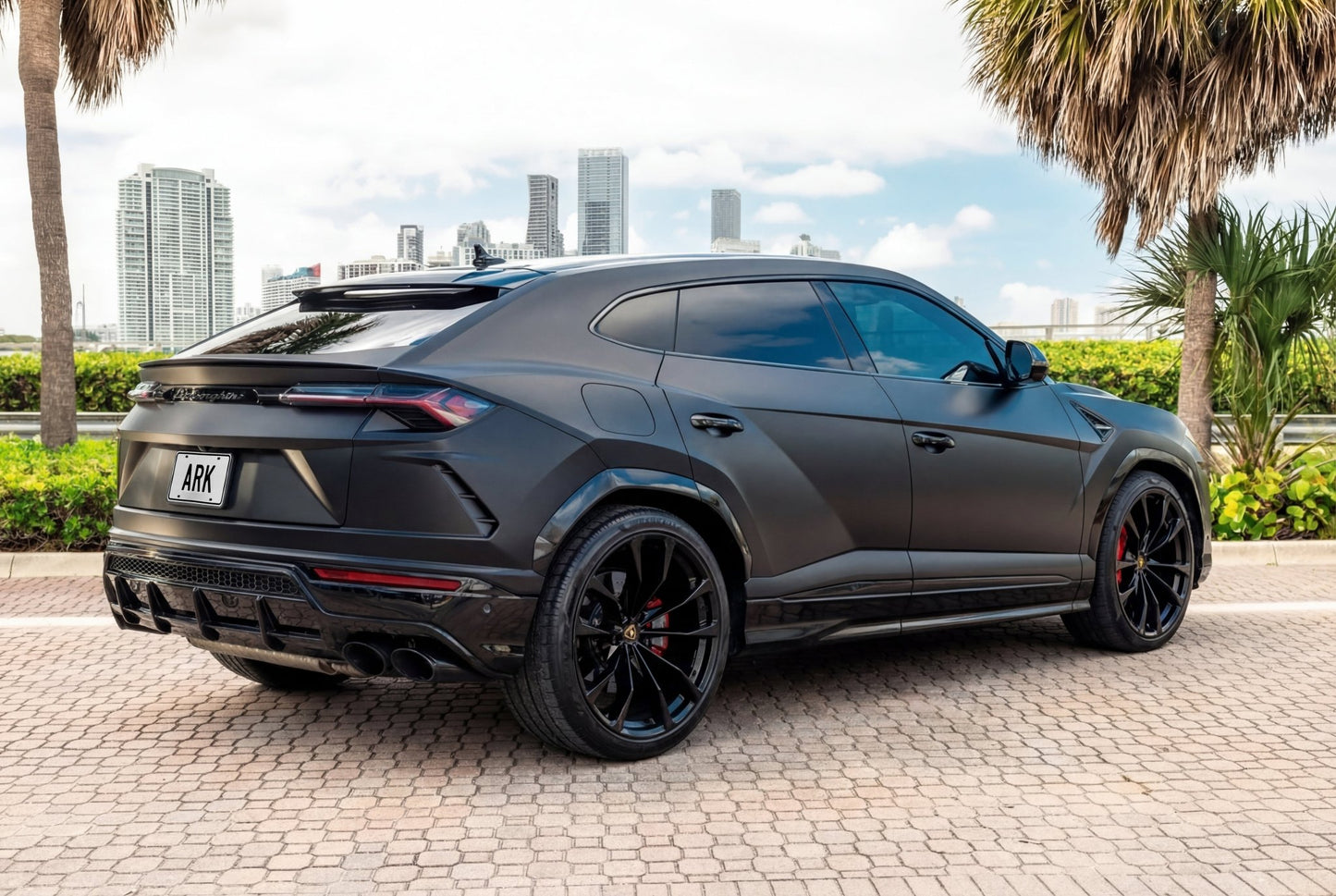 Lamborghini Urus - Ark Exotics