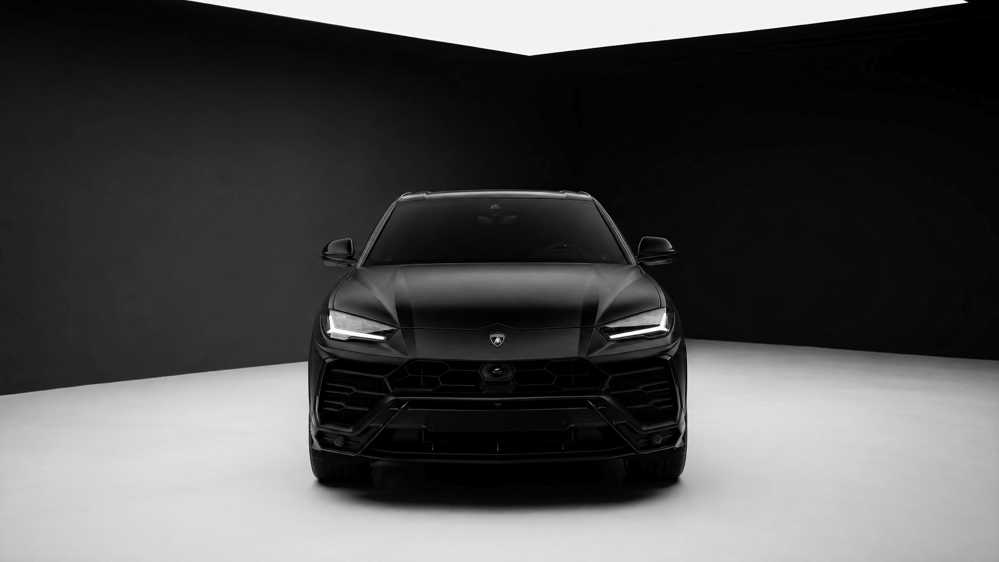 Lamborghini Urus - Ark Exotics