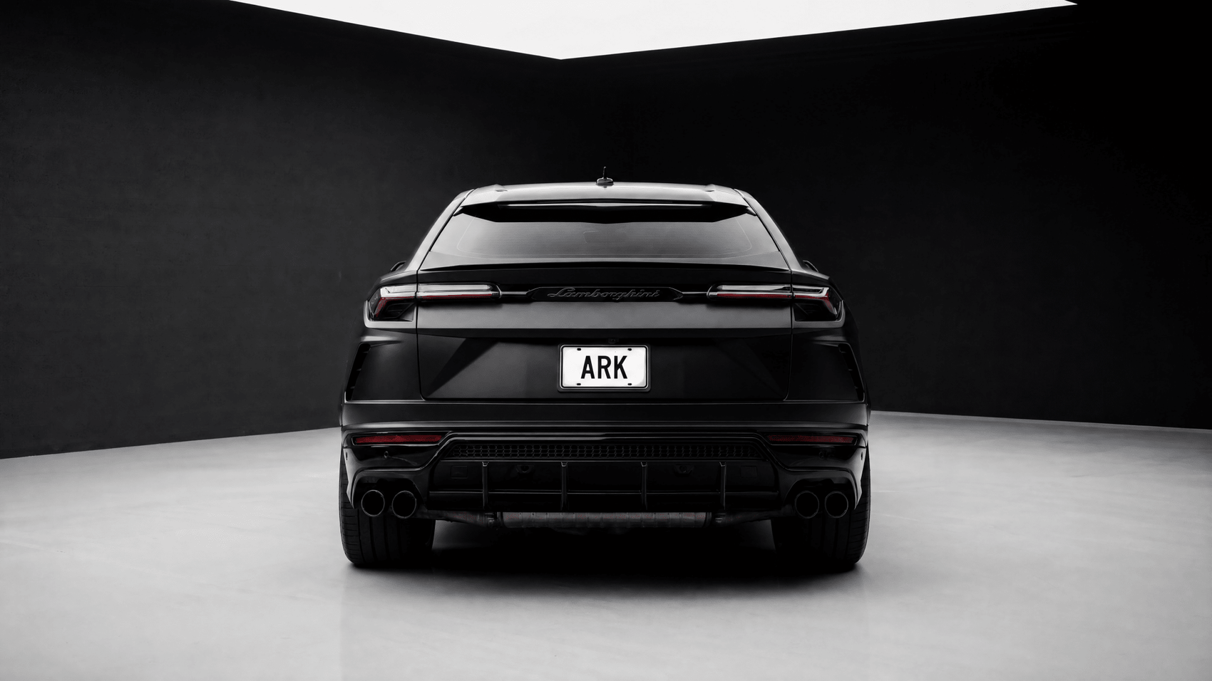 Lamborghini Urus - Ark Exotics