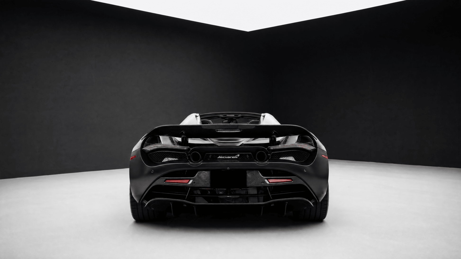 McLaren 720S Spider Convertible - Ark Exotics
