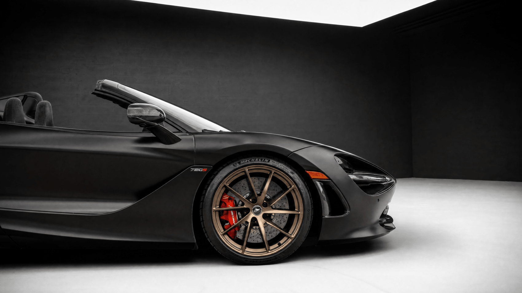 McLaren 720S Spider Convertible - Ark Exotics
