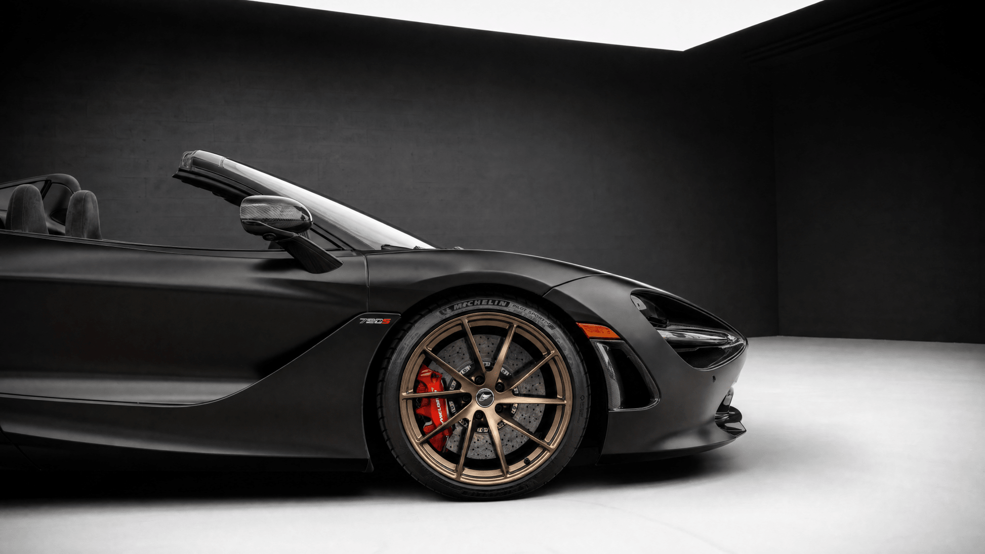 McLaren 720S Spider Convertible - Ark Exotics