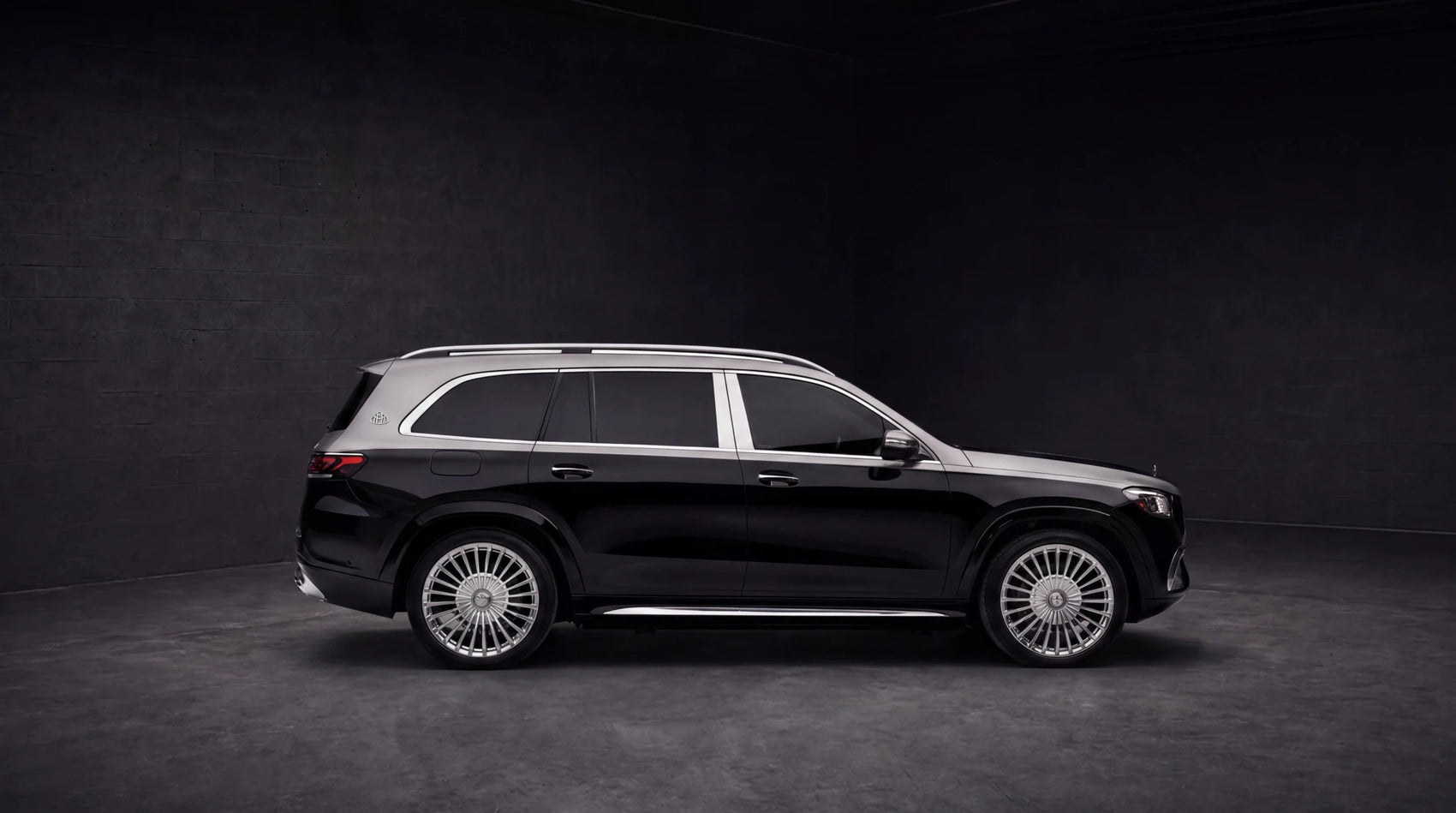 Mercedes-Benz Maybach GLS 600 - Ark Drive Club