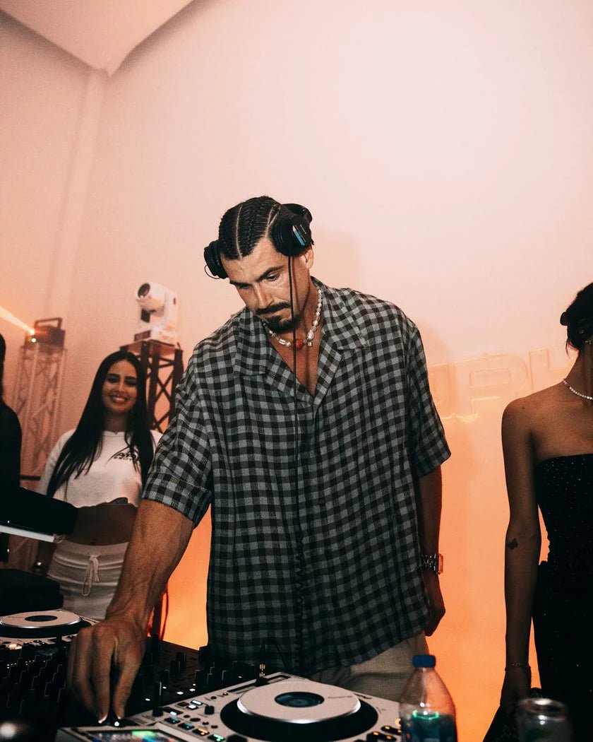 @robthebank on the decks at Ark’s Founding Night.
